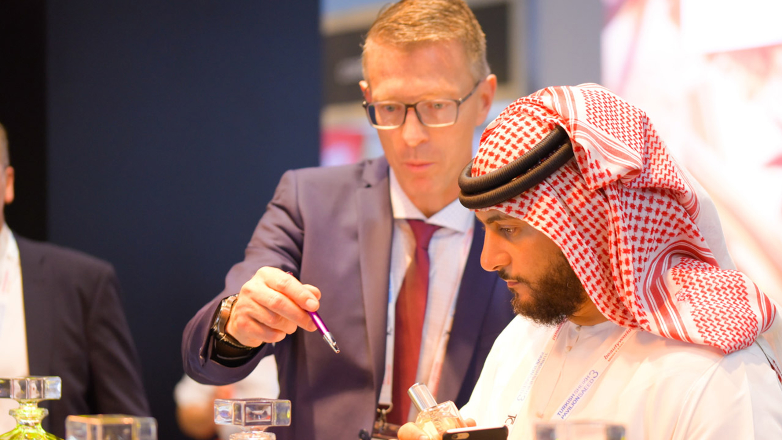 Beautyworld Middle East - Visitor and exhibitor interaction