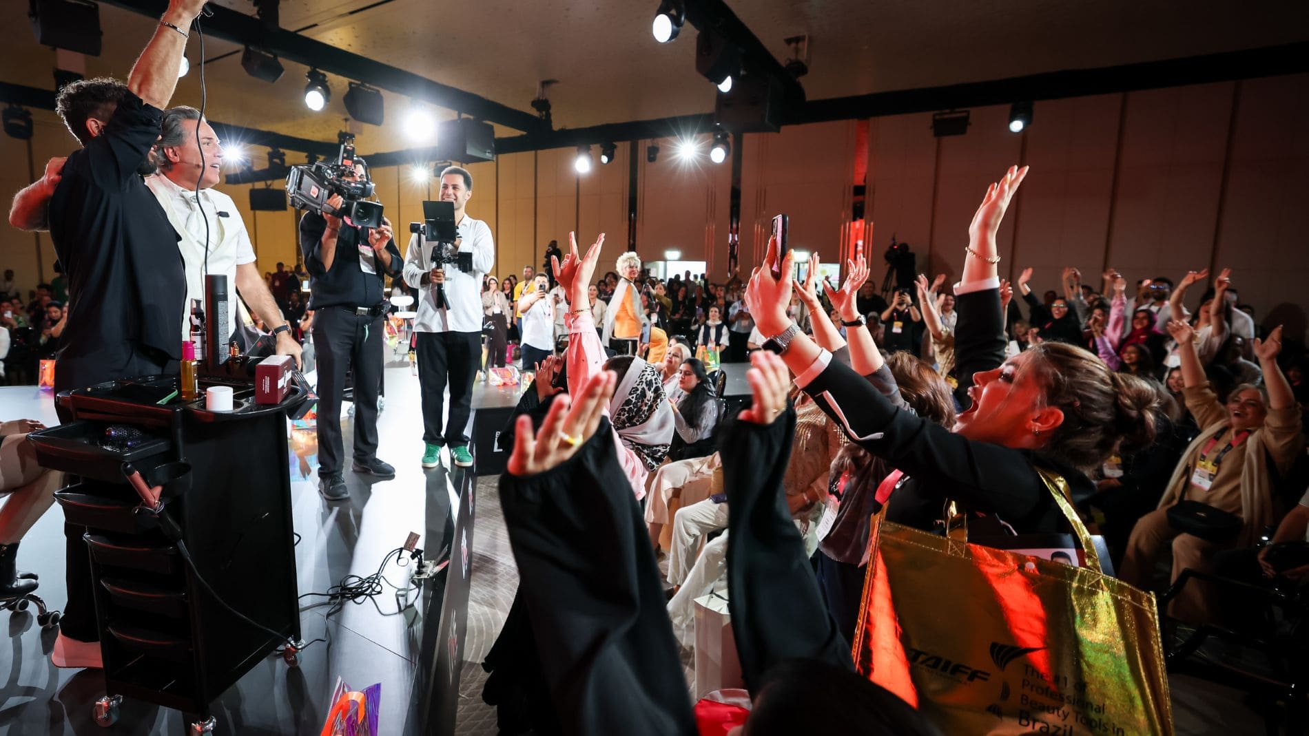 bwme25-beauty-live-8